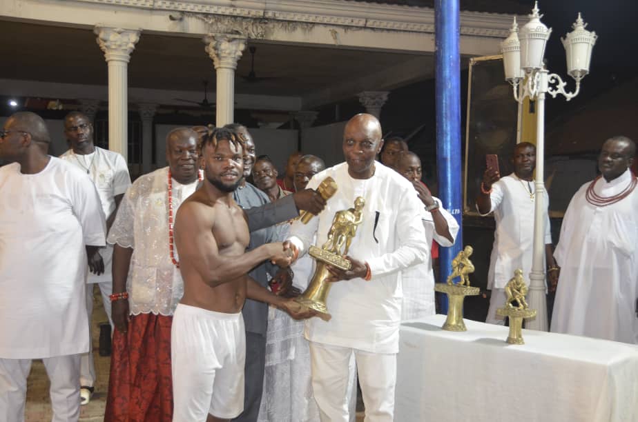 Boxing Day: Oba of Benin hosts age-long Igue traditional wrestling competition